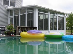 Studio Sunroom by the Pool